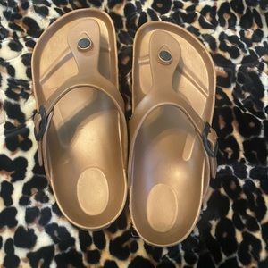 Birkenstock-bronze
